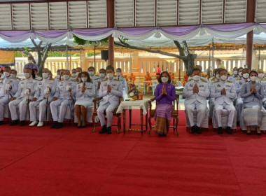 พิธีทำบุญตักบาตร เพื่อเฉลิมพระเกียรติสมเด็จพระนางเจ้าฯ ... พารามิเตอร์รูปภาพ 4