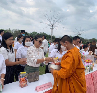 พิธีเจริญพระพุทธมนต์และพิธีตักบาตร ... พารามิเตอร์รูปภาพ 1