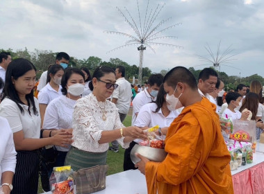 พิธีเจริญพระพุทธมนต์และพิธีตักบาตร ... พารามิเตอร์รูปภาพ 3