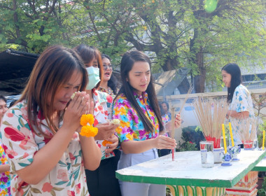 สำนักงานสหกรณ์จังหวัดนครปฐม ร่วมสืบสานประเพณีอันดีงามของไทย ... พารามิเตอร์รูปภาพ 12