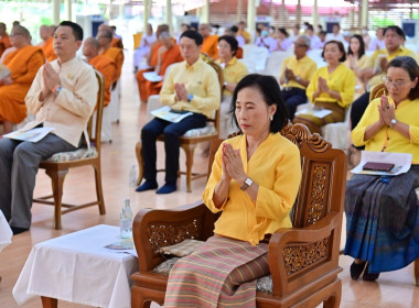 พิธีเจริญพระพุทธมนต์และเจริญจิตตภาวนาเฉลิมพระเกียรติ ... พารามิเตอร์รูปภาพ 5