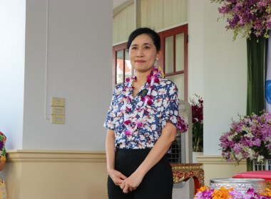 ร่วมพิธีรดน้ำขอพร ผู้ว่าราชการจังหวัดนครปฐม ... พารามิเตอร์รูปภาพ 7