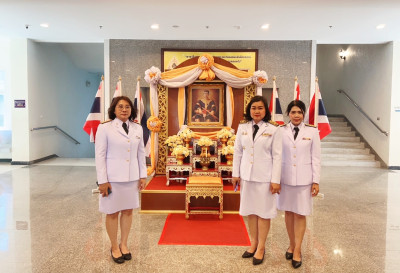 พิธีวางพวงมาลาถวายราชสักการะ “เนื่องในวันคล้ายวันสวรรคต ... พารามิเตอร์รูปภาพ 1