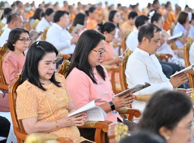 พิธีเจริญพระพุทธมนต์เฉลิมพระกียรติและถวายพระพรชัยมงคลแด่ ... พารามิเตอร์รูปภาพ 7