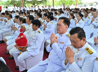 พิธีเจริญพระพุทธมนต์และทำบุญตักบาตรถวายพระราชกุศล ... พารามิเตอร์รูปภาพ 2