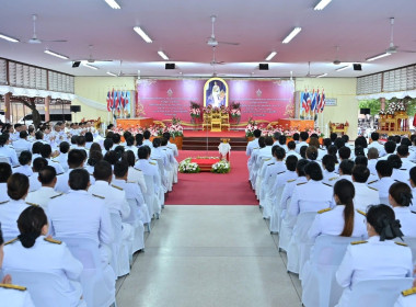 พิธีเจริญพระพุทธมนต์และทำบุญตักบาตรถวายพระราชกุศล ... พารามิเตอร์รูปภาพ 8